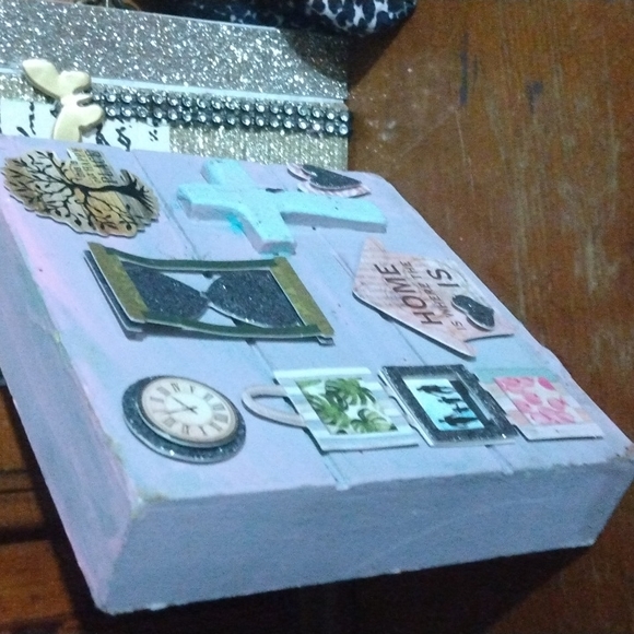 Home Decor wall hanging - Picture 3 of 4